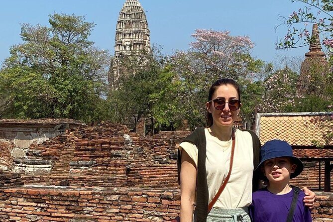 Ancient City Ayutthaya Private Guided Day Tour - Stop 2: Wat Mahathat and the Buddha in Tree Roots