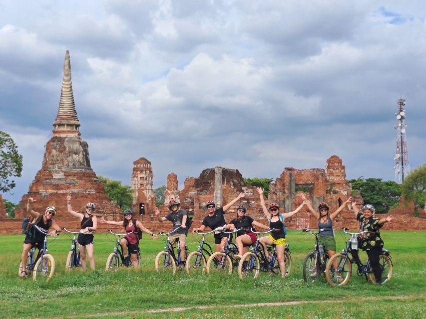 Ayutthaya City and Historical Park Bike Tour - Chao Phrom Market: Amulets and Street Food Energy