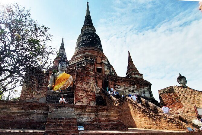 Ayutthaya Evening Tour with Dinner - Dinner included: the practical way to end a temple evening