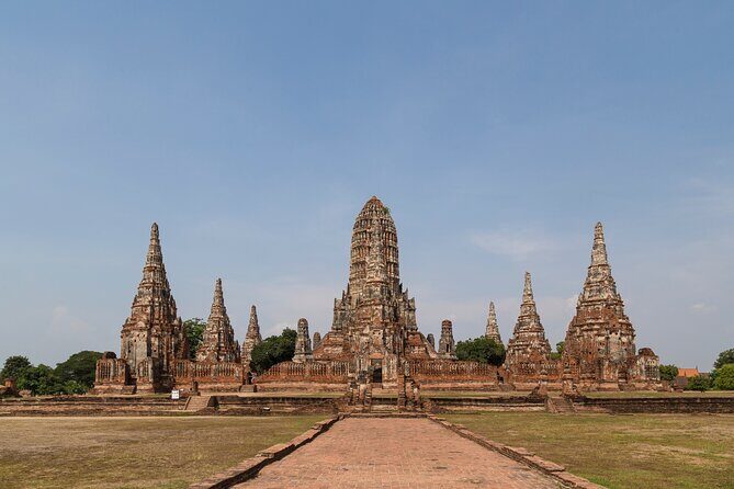 Ayutthaya Famous Temple & Scenic Boat Tour From Train Station - Ayutthaya on land, then the boat: shifting from ruins to river views