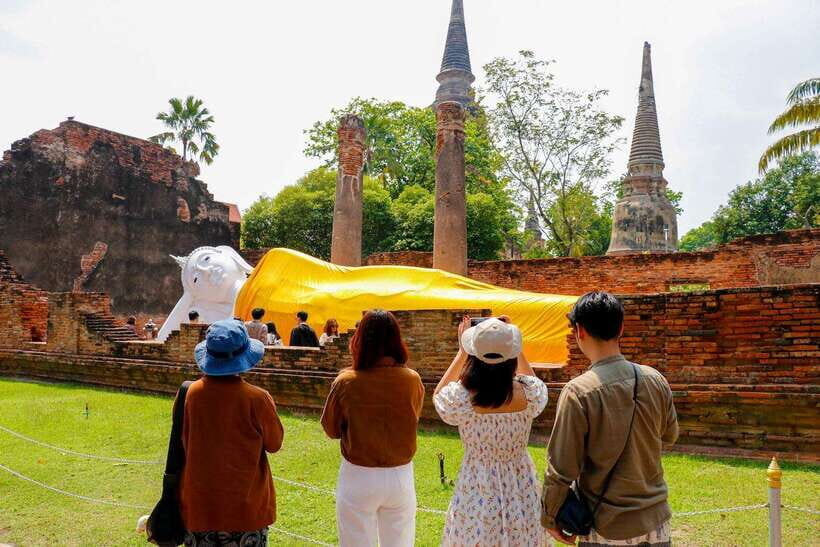 Ayutthaya One Day: Famous Temples & Bang Pa-In Palace Tour - Central World meet-up and the comfortable ride to Ayutthaya