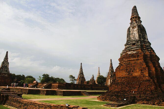 Ayutthaya Sunset Boat Ride & Famous Attraction From Bangkok - Key highlights to focus on