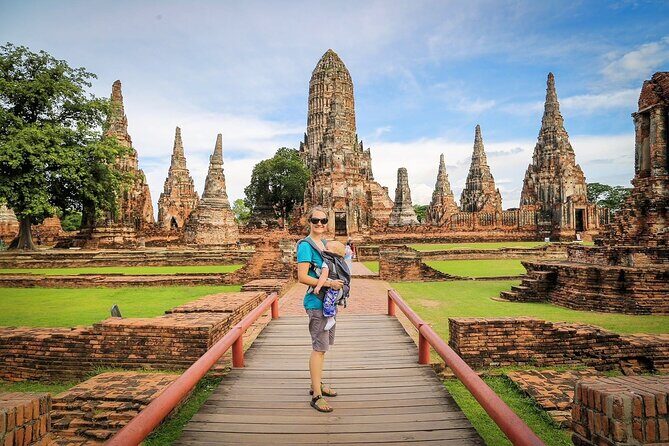 Ayutthaya Sunset Discovery, Boat Ride, Iconic Spots, Local Market - Chao Phrom Market: A Local Fruit Stop That Breaks the Temple Rhythm