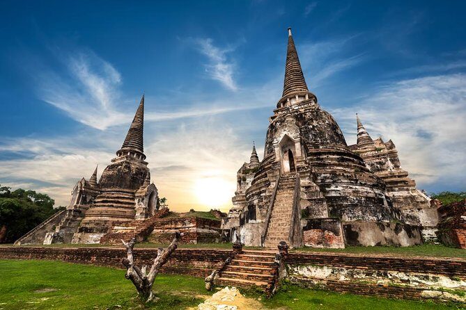 Ayutthaya Temples and Ayothaya Floating Market From Bangkok - Stop 3: Wat Phra Si Sanphet and Ayutthaya’s royal center