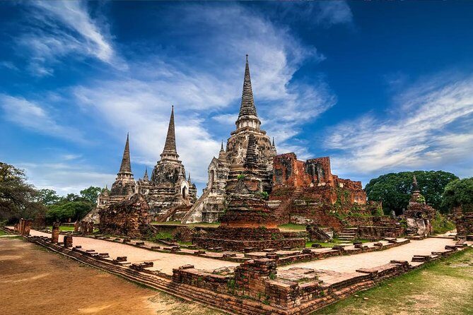 Ayutthaya Tour from Bangkok with Grand Pearl River Cruise - Wat Phra Si Sanphet: where the largest temple shapes the whole skyline