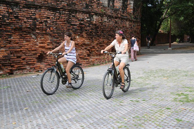 Colors of Ayutthaya Full-Day Bike Tour - Wat Phra Sri Sanphet: royal palace holiness in stone