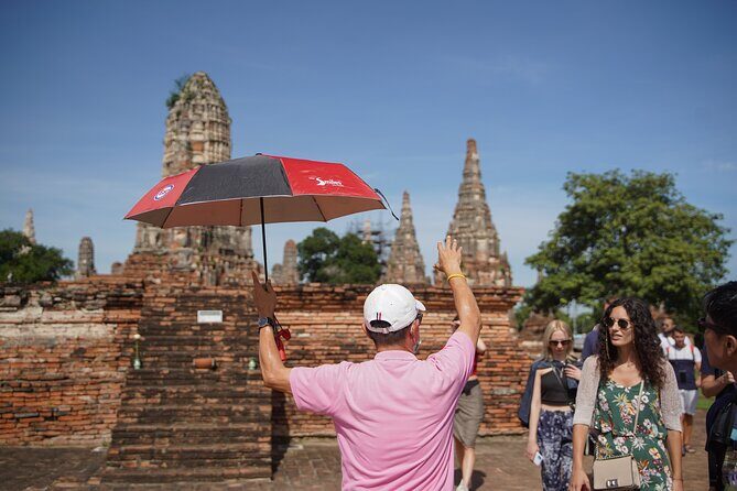 Day Tour From Bangkok to Ayutthaya By Bus - Wat Chaiwatthanaram: the riverside temple with Angkor echoes
