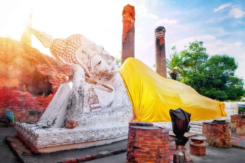 From Bangkok: Ayutthaya & Ayothaya Floating Market Day Trip - Start Point at Robinson Sukhumvit (and the Taxi Trap)