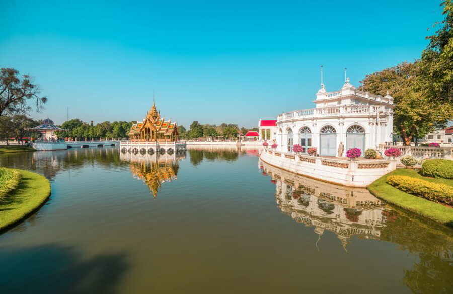 From Bangkok: Ayutthaya & Ayothaya Floating Market Day Trip - Wat Yai Chaimongkhon: A 14th-Century Temple With Instant Meaning