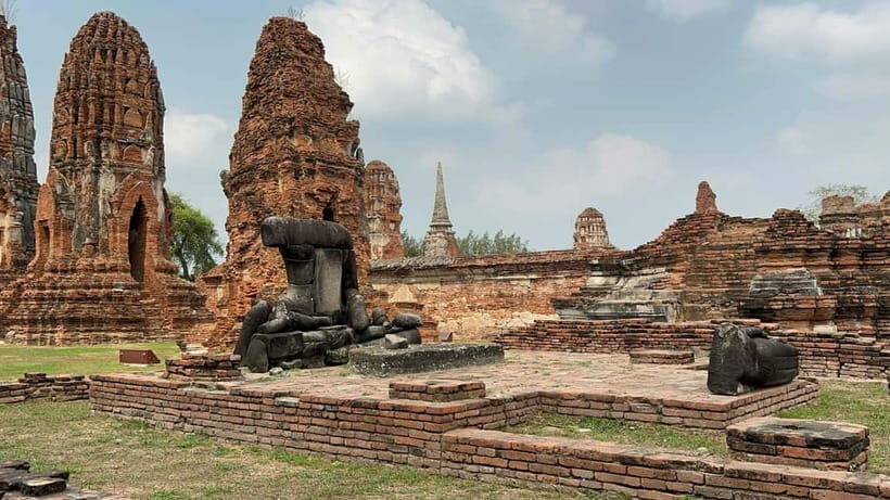 From Bangkok: Ayutthaya Heritage Tour with Sunset Boat Ride - Wat Chaiwatthanaram: the riverside temple that looks best when the sun drops