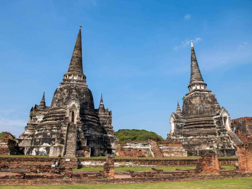 From Bangkok: Ayutthaya Historical Park Guided Day Trip - Lunch at a local restaurant: fuel for more temple time