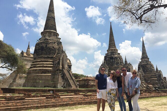 Highlights of Bangkok and Ayutthaya (World Heritage site) in 1 day - Wat Mahathat and the holy relics: the moment you’ll remember
