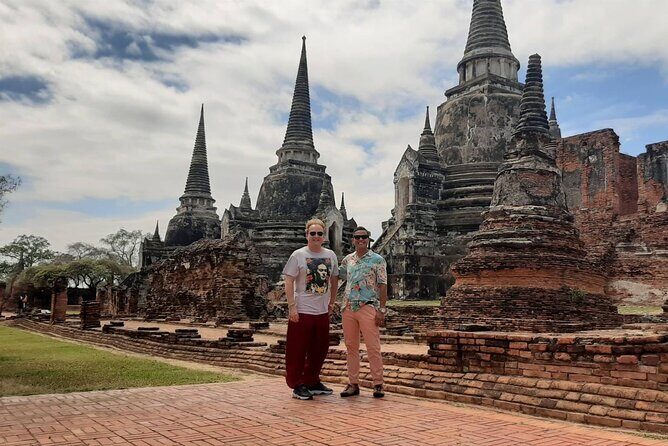 Historic City of Ayutthaya Full Day Private Tour from Bangkok - Wat Yai Chaya Mongkol: a still-active temple with big presence