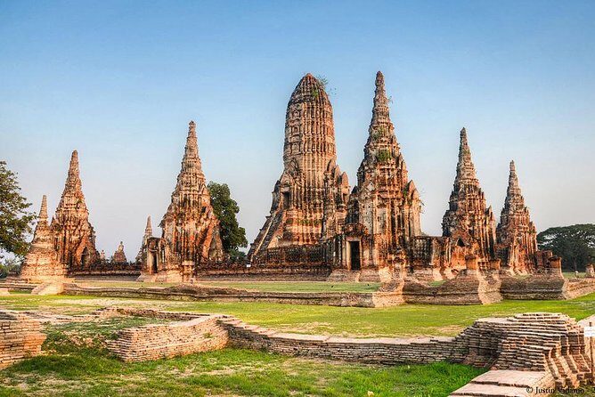 Private Ancient city of Ayutthaya Shore Excursion - Wat Chaiwatthanaram: Khmer-style grandeur at the end of the day