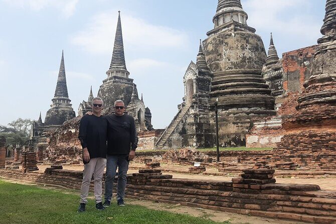 Private Ayutthaya Day Tour from Bangkok With Lunch - Wat Yai Chai Mongkol and Wat Phra Sri Sanphet: monastery life meets royal power