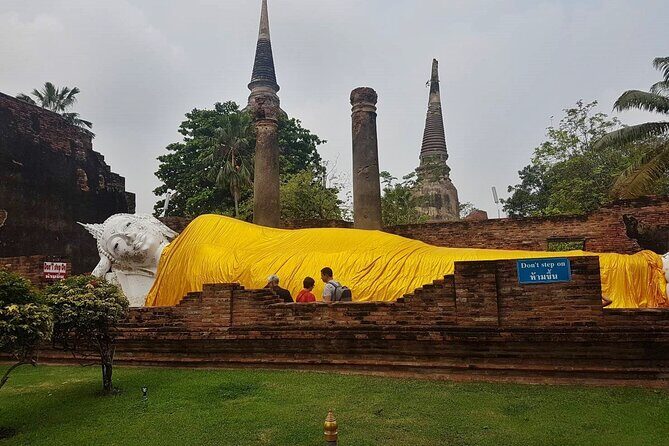 PRIVATE Ayutthaya + SUNSET Boat Tour + Light up The NIGHT - Long-Tail Boat Time: Cruising the Ruined City and the River View