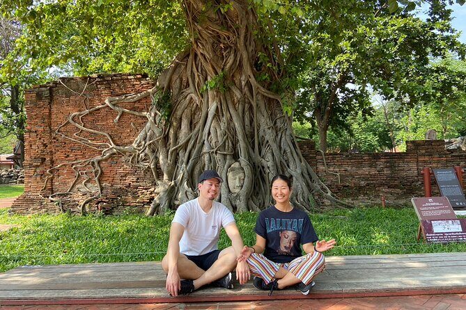 Private tour : A day in a life to visit Ayutthaya with authentic local lunch - Stop 2: Wat Mahathat and the Buddha head in a tree