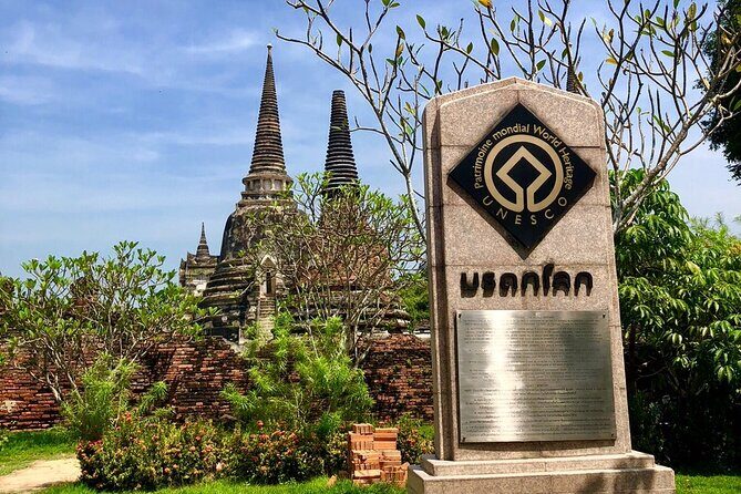 Private Tour : Ayutthaya Sightseeing by Coach return by Cruise - The Reclining Buddha at Wat Lokayasutharam: fast, focused, and photogenic