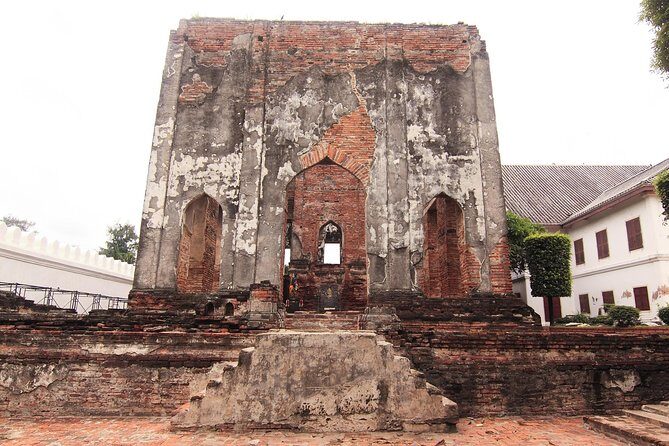 Private Tour: Full Day Ancient City of Ayutthaya and Lopburi - Heading Toward Ayutthaya: Lunch That Keeps the Day Comfortable